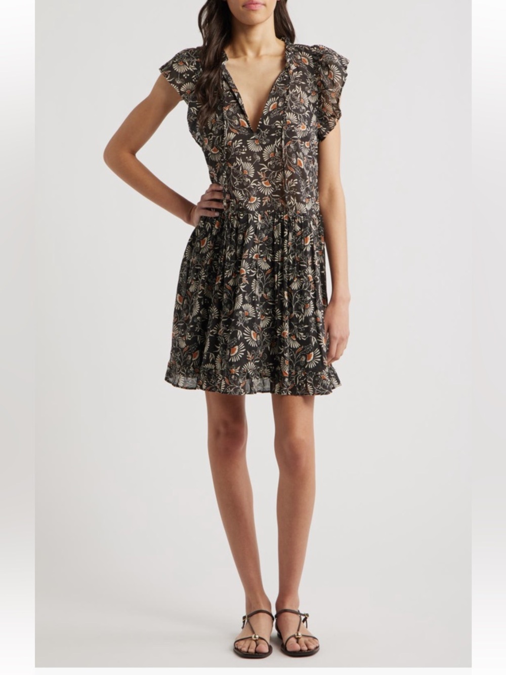 🆕 Zinnia Floral Print Minidress
by Rails Medium Size